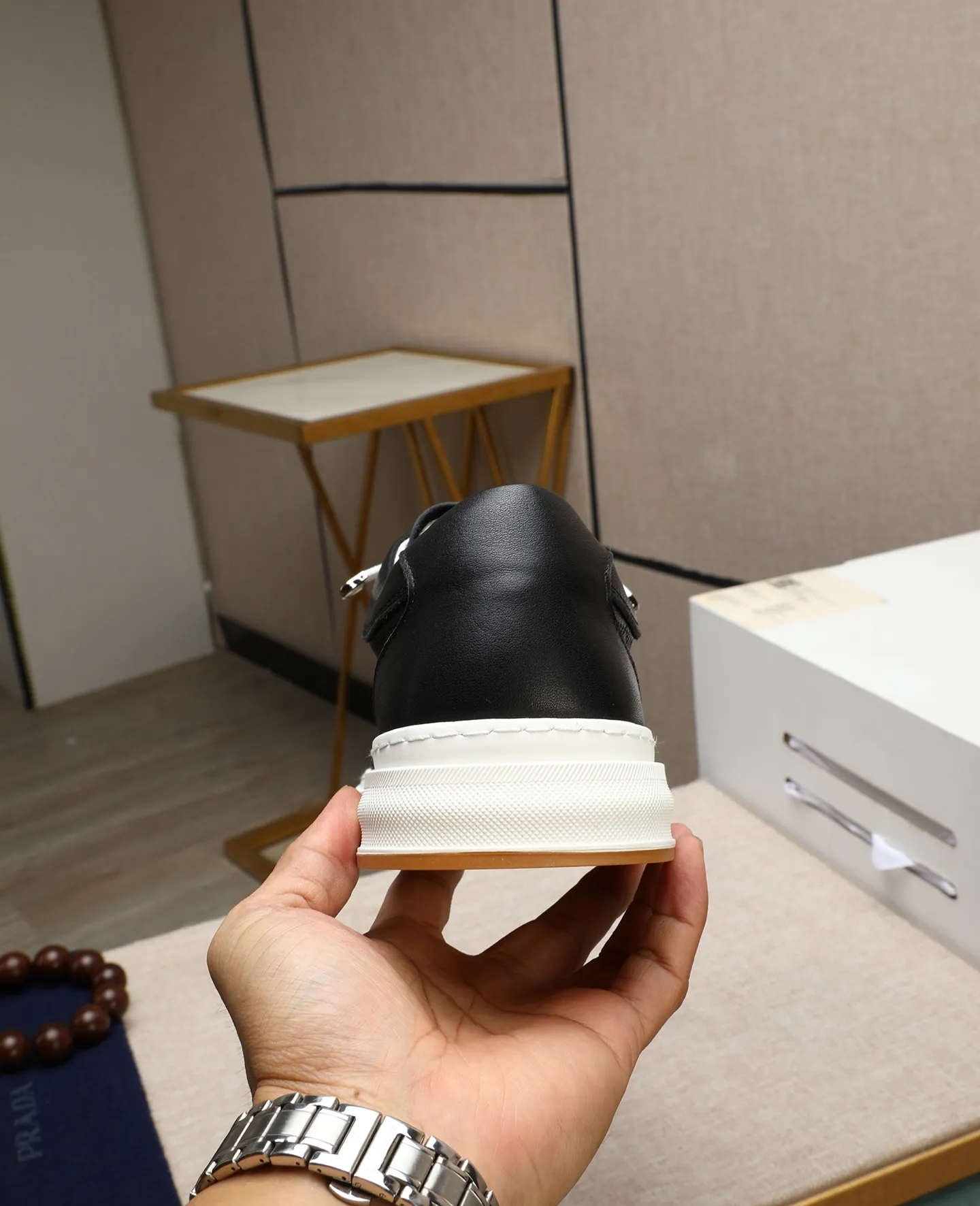 Men's men's shoes💰440🌹🌹[PRADA—Prada] latest model🙈original replica! 👟👟👟Available here. The workmanship is top-notch. The upper is made from Italy. 🇮🇹Imported first-layer cowhide. ❗️Breathable genuine leather lining @Suitable for travel. The original version has an enlarged engraved sole, making it suitable for all kinds of travels, showing low-key luxury. Let quality speak for itself. Color: Size: 38-44